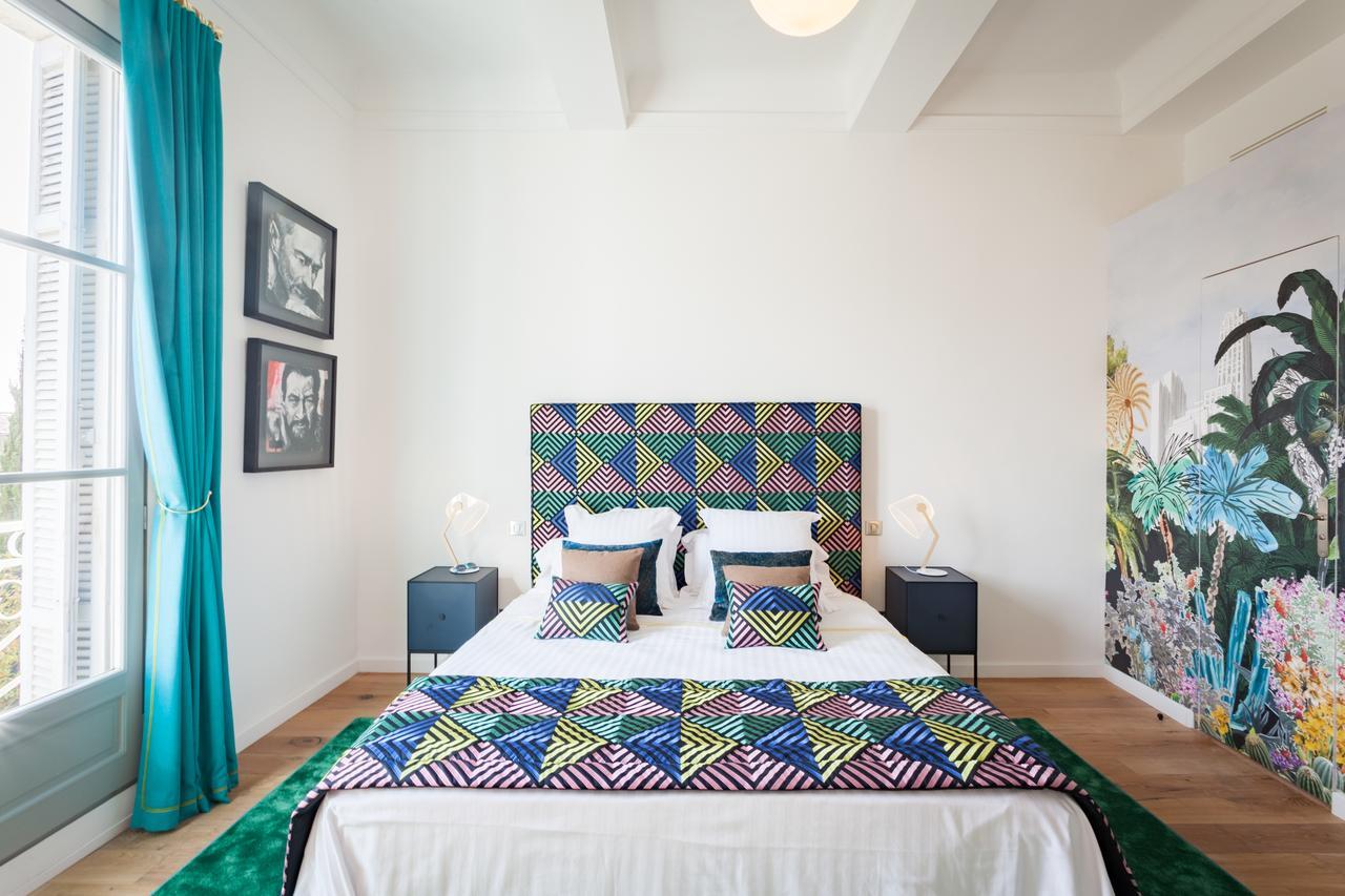 Maison Du Collectionneur Bed & Breakfast